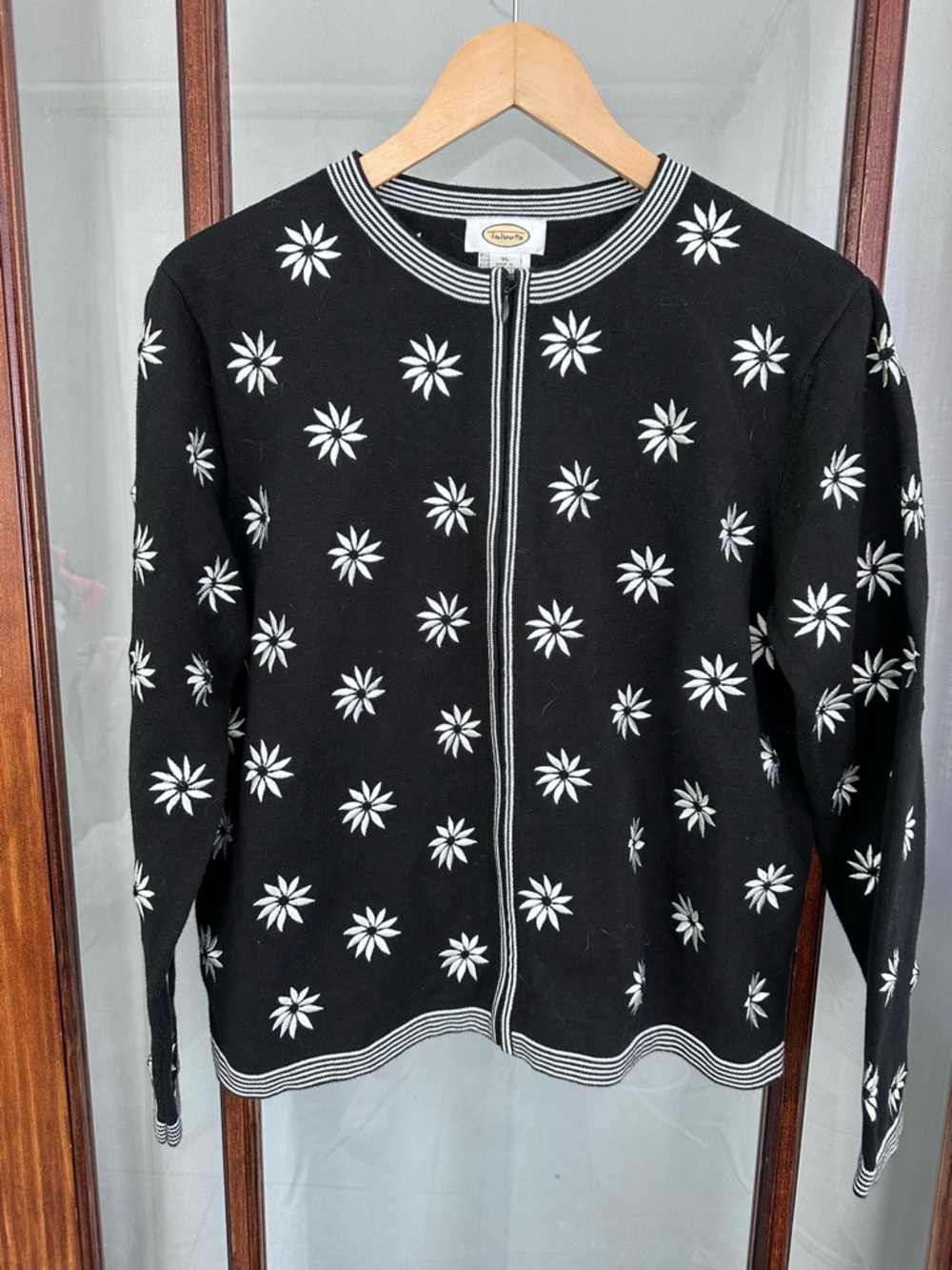 Vintage Talbots Zip Sweater Jacket XL Embroidered Daisies Lady Teacher Preppy